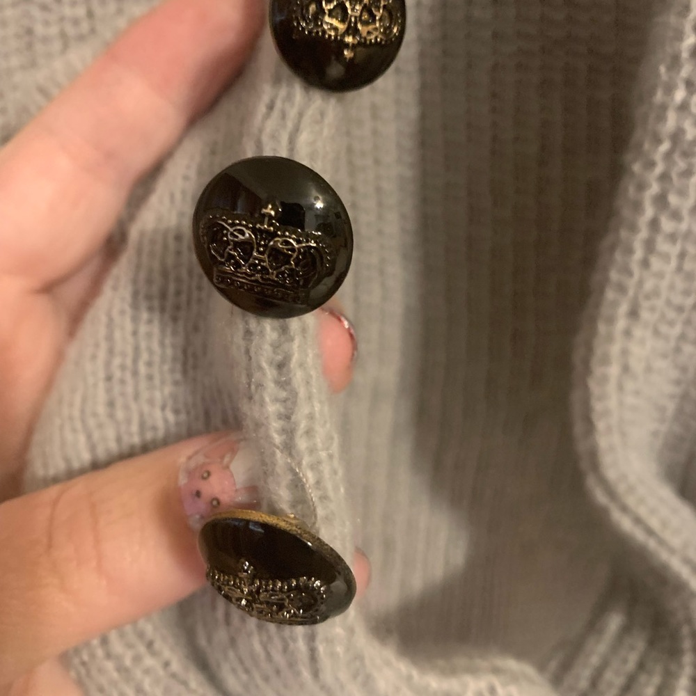 Sweater - Picture 3 of 3